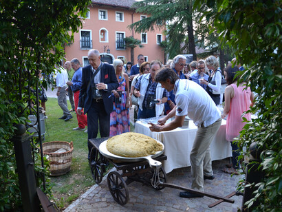Cena a base di polenta a Castello di Spessa