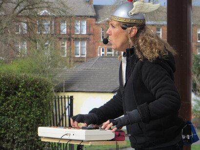 La artista “underground” The Space Lady