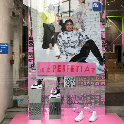 Vetrina di Aw Lab, "Perfetta"