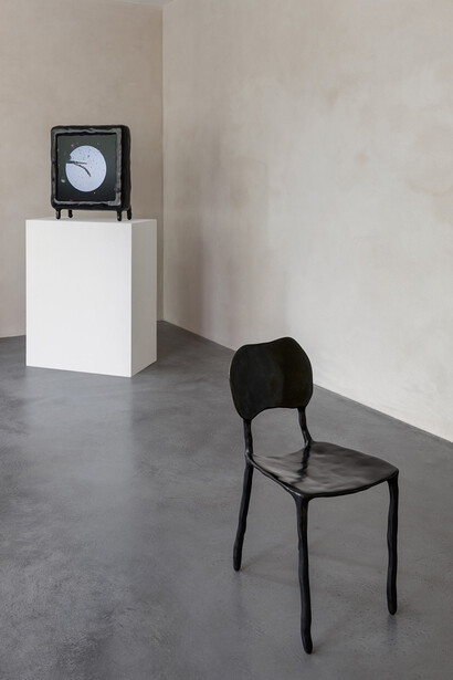 Maarten Baas, Reconstructing time, exhibition view. Courtesy of Carpenters Workshop Gallery