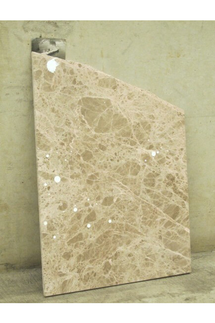 Mariana Mauricio, Between Scylla and Charybdis, 2014, Fotografia, acrílica sobre pedra, 47 x 31 x 12 cm