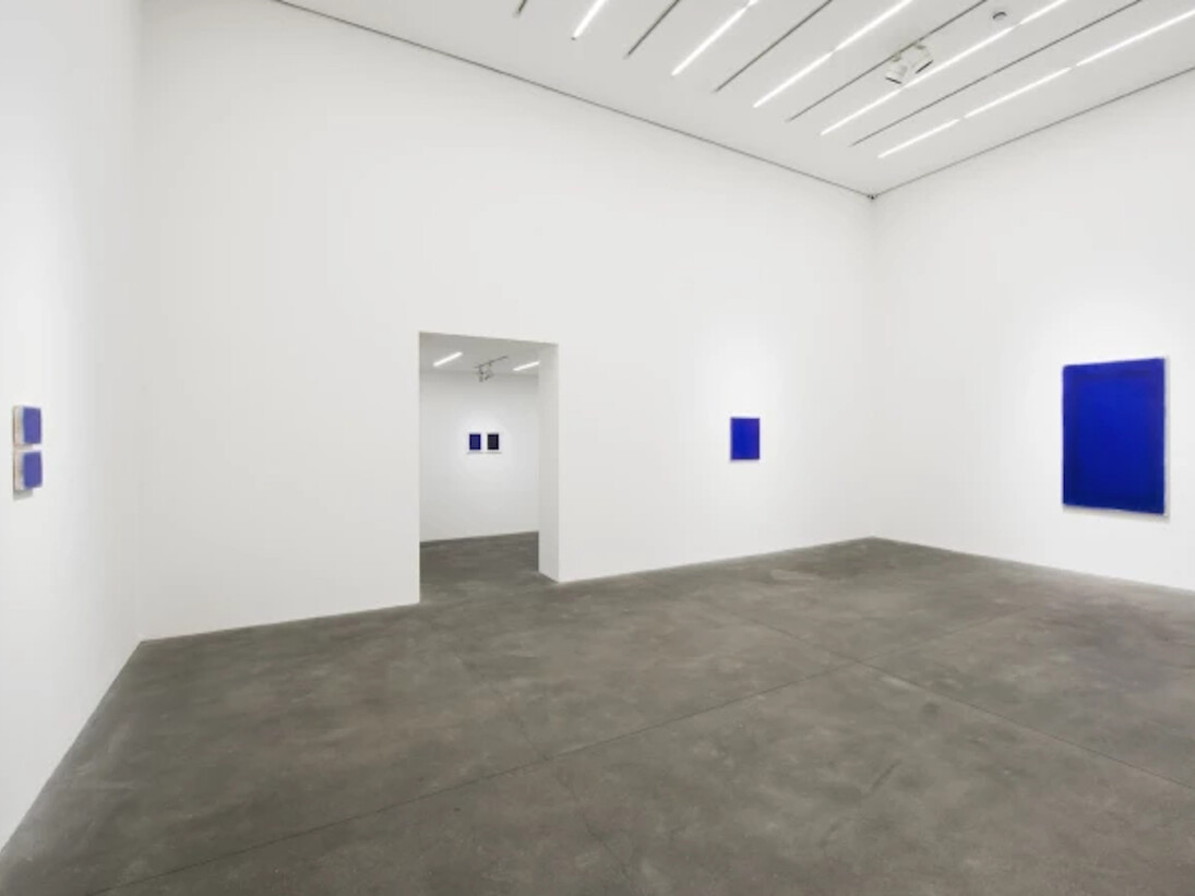 Irma Blank, exhibition view. Copyright the artist, courtesy Alison Jacques Gallery.