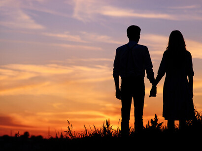 Women can shift shape from business woman to mummy, from artist to lover, relatively easily