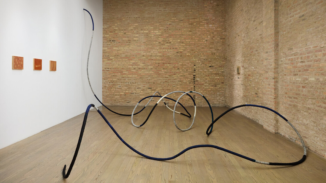 Manuela García, She is sitting on her own shadow, exhibition view. Courtesy of Patron 
