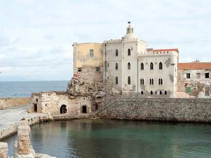 Silvia Camporesi - Atlas Italiae 10
Veduta / View
Isola di Pianosa
(Toscana), Silvia Camporesi, 2015
Dimensioni variabili
Edizione 5+1