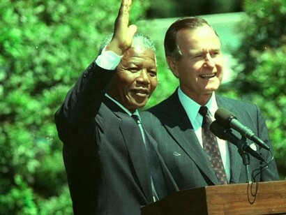 Mandela con Bush padre