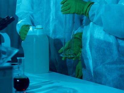 Ricercatori in un laboratorio