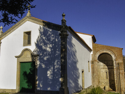 Mosteiro de Castro de Avelãs