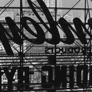 Berenice Abbott, Colombus circle, 1936. Avec l'aimable autorisation des Douches la Galerie, Paris © Berenice Abbott Estate