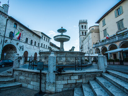 Dusk at the Fountain