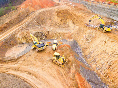 En el modelo de grandes avances tecnológicos la magnitud de las desigualdades es clara