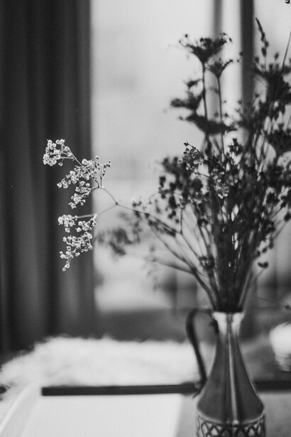 El loco auténtico lleva un grillete al que va soldada una cadena larguísima de errores, ¿cuántos son de él y cuántos del mundo?