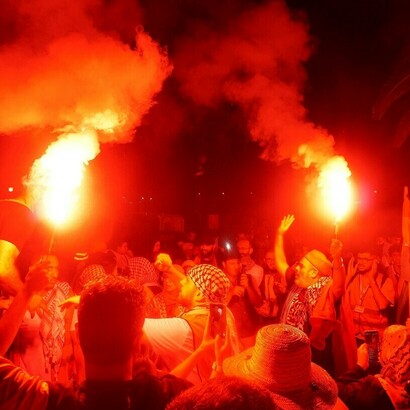 Les manifestations de 2025 ne se sont pas limitées au port et au départ des bateaux de la Global Sumud Flotilla : elles se sont multipliées partout en Tunisie. Photo de Brahim Guedich