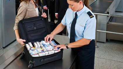 Die EU ist von Milliarden illegal geschleuster Zigaretten betroffen