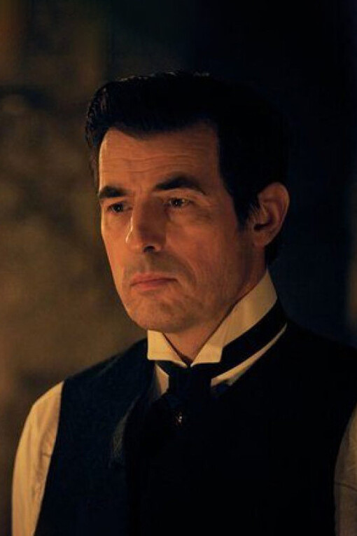 Il vampiro verrà sconfitto grazie al professor Abraham Van Helsing, un singolare scienziato olandese 