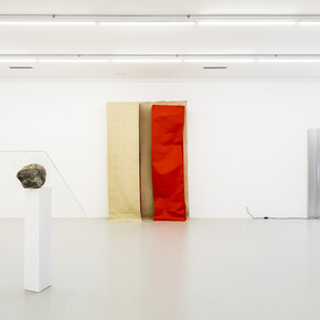 Installation view x_minimal, curated by Friederike Nymphius at Cassina Projects, Milano | Photo Roberto Marossi GF1