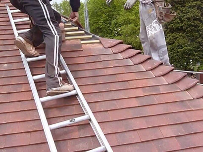 Installation of concrete tile roof