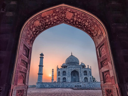 Il Bharatiya Janata Party lavora sulle premesse delle discriminazioni religiose e detiene un marchio politico aggressivo ed esclusivista