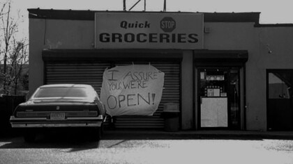 Clerks, scena dal film di Kevin Smith, (1994)
