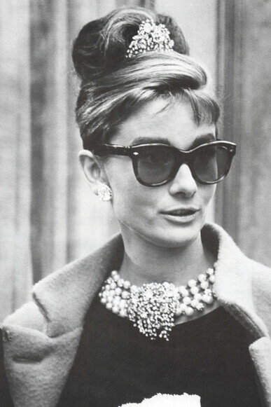 Audrey Hepburn’s glasses are a symbol of timeless elegance, with her iconic frames continuing to inspire fashion today