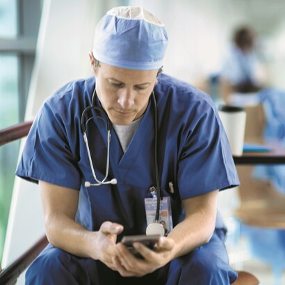 Médico en un hospital