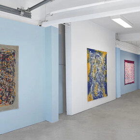 Paul Beumer, Show me - What lies beyond the hills and the mountains and the earth? Exhibition view. Courtesy of Dürst Britt & Mayhew