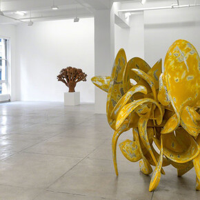 Tony Cragg, Exhibition view. Courtesy of Marian Goodman Gallery