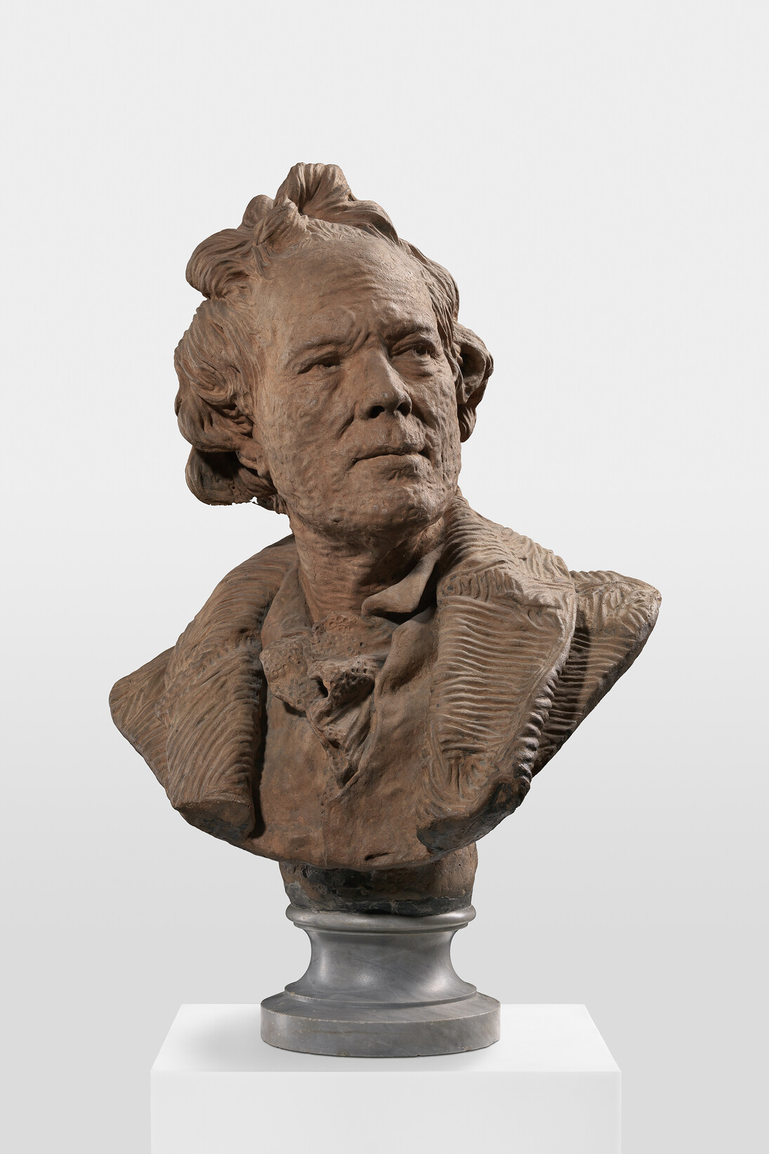 Jean - Antoine Houdon, Christoph Willibald von Gluck
(between 1740 - 1787 ?), Terracotta, 52.7cm high, © Julian Opie
