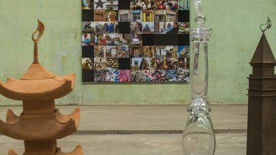 Moataz Nasr. Cairo walk, 2006, 72 C-prints, 40 x 40 cm each, Courtesy Galleria Continua, San Gimignano/Beijing/Le Moulin, Photo by Oak Taylor-Smith