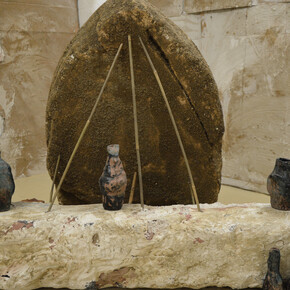 Emii Alrai, An Ancient Quiver, 2018. Installation view, GLOAM, Sheffield. Photographer James Clarkson.