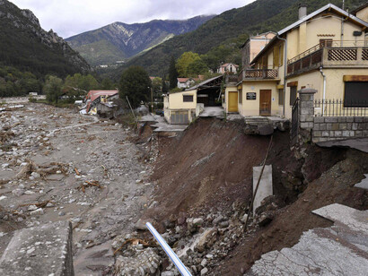 Estragos por el desbordamiento del río Vésubie en Francia a causa de la borrasca Alex