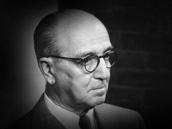 Hans Kelsen, filósofo y jurista austriaco