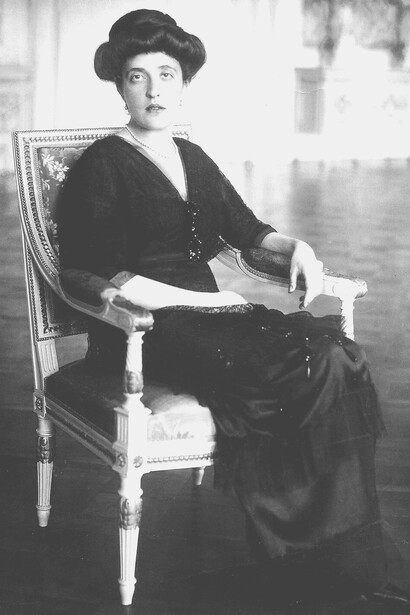 Durante l'occupazione nazista, i ritratti furono confiscati, insieme ad altre opere d'arte della famiglia, poiché i Bloch-Bauer erano ebrei