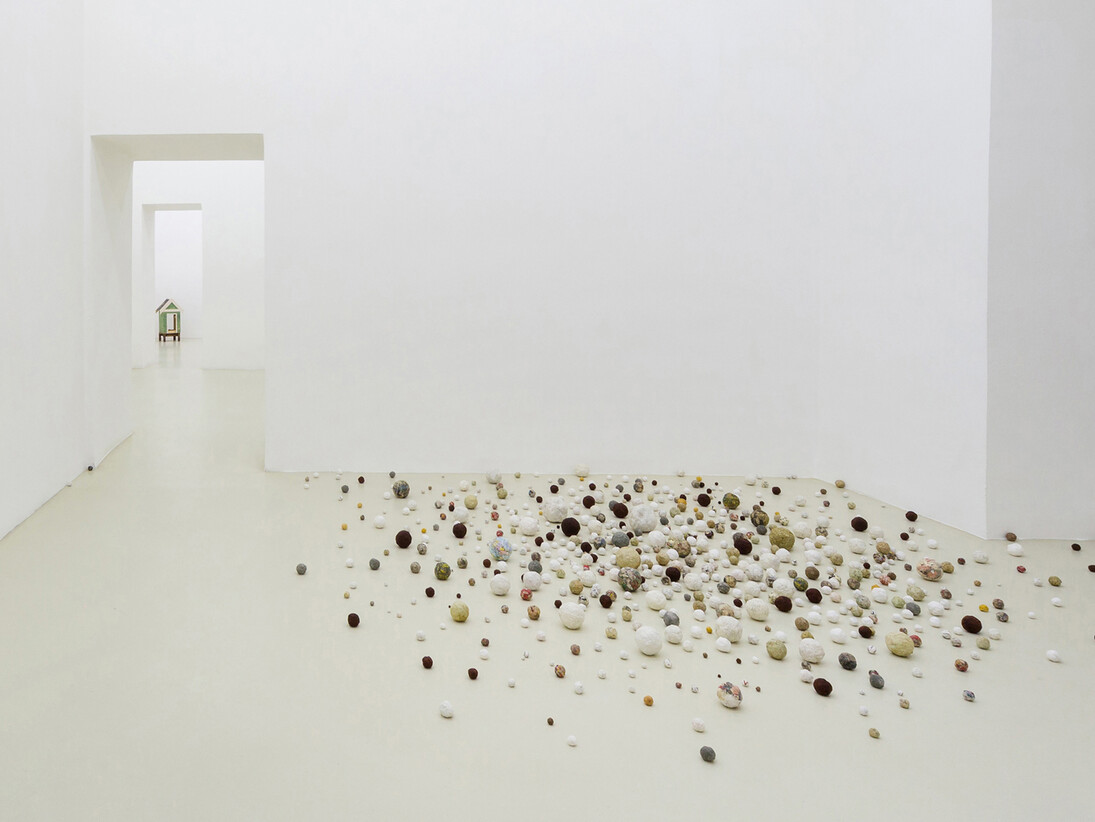 Satoshi Hirose, Heteronym, 2015, exhibition view,
Courtesy Galleria Umberto Di Marino, Napoli, Italy,
foto Danilo Donzelli
