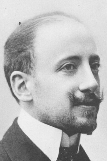 Primo piano di Gabriele d'Annunzio