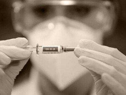 El gobierno de Maduro, Guaidó y la Organización Panamericana de la Salud (OPS) han mantenido negociaciones para tratar de activar la llegada de vacunas del COVAX, que hasta el momento no se ha concretado