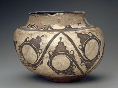 Olla (water jar), Zuni Pueblo, New Mexico, 1820–40. Earthenware with white and black slip paint. Gift of Mrs. George A. Goddard.