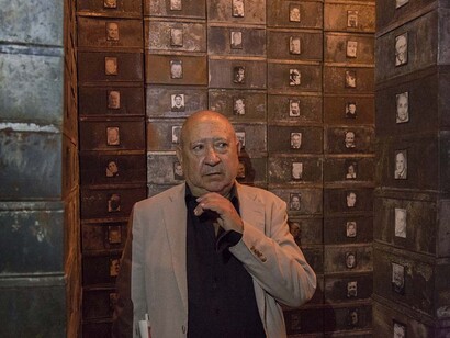 Christian Boltanski © By Juan García - Institut Valencià-Art Modern, CC BY-SA 4.0