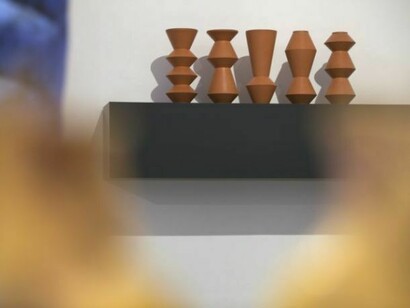 Installation view of Mixed Display 2014 at Marsden Woo Gallery with focus on Martin Smith, Five Small Vases, 2013, photo © Philip Sayer, courtesy of Marsden Woo Gallery, London