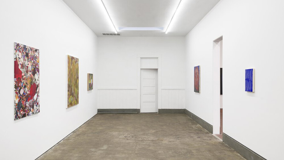 Various artists, When it rains, I pour, exhibition view. Courtesy of Rusha & Co.