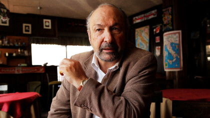 Javier Vásconez es un novelista, narrador, cuentista y editor ecuatoriano