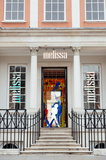 All ways equal. Courtesy of Galeria Melissa