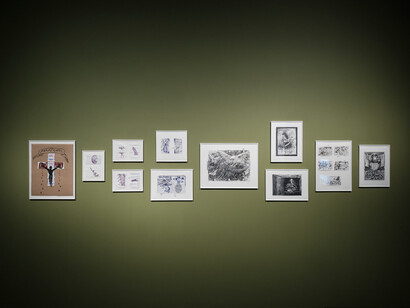 Coco Fusco, He aprendido a nadar en seco, vista de exhibición. Cortesía del Museu d’Art Contemporani de Barcelona