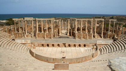 Leptis Magna, Teatro