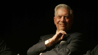 Mario Vargas Llosa es una de las figuras más influyentes de la literatura iberoamericana, capaz de retratar con maestría las complejidades de nuestra cultura