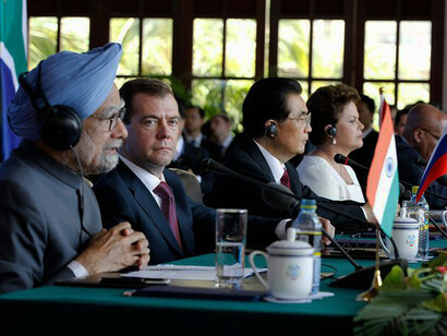 Dmitry Medvedev's visit to China on April 14, 2011, included press statements following the BRICS summit