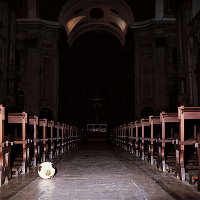 Nathalie Van Doxell, O Ring V #11-02, 2009-2015, Tirage archive inkjet pigmentaire /Archival inkjet pigmentary print, 85 x 85 cm (encadré/framed : 120 x 120 x 6 cm) Edition de/of 3 
