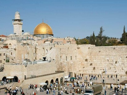Jerusalén: la ciudad cayó el 15 de julio de 1099, momento a partir del cual los cruzados se entregaron a tal masacre que "en muchos lugares la sangre nos llegaba hasta las rodillas"(Raimundo de Aguilers)