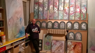 Lucio Maria Morra nel suo studio