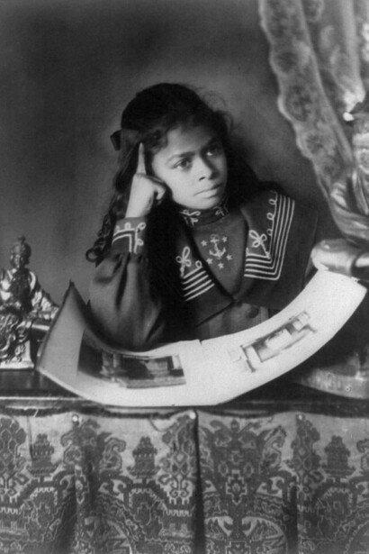 Color Line. Courtesy of Portland Art Museum